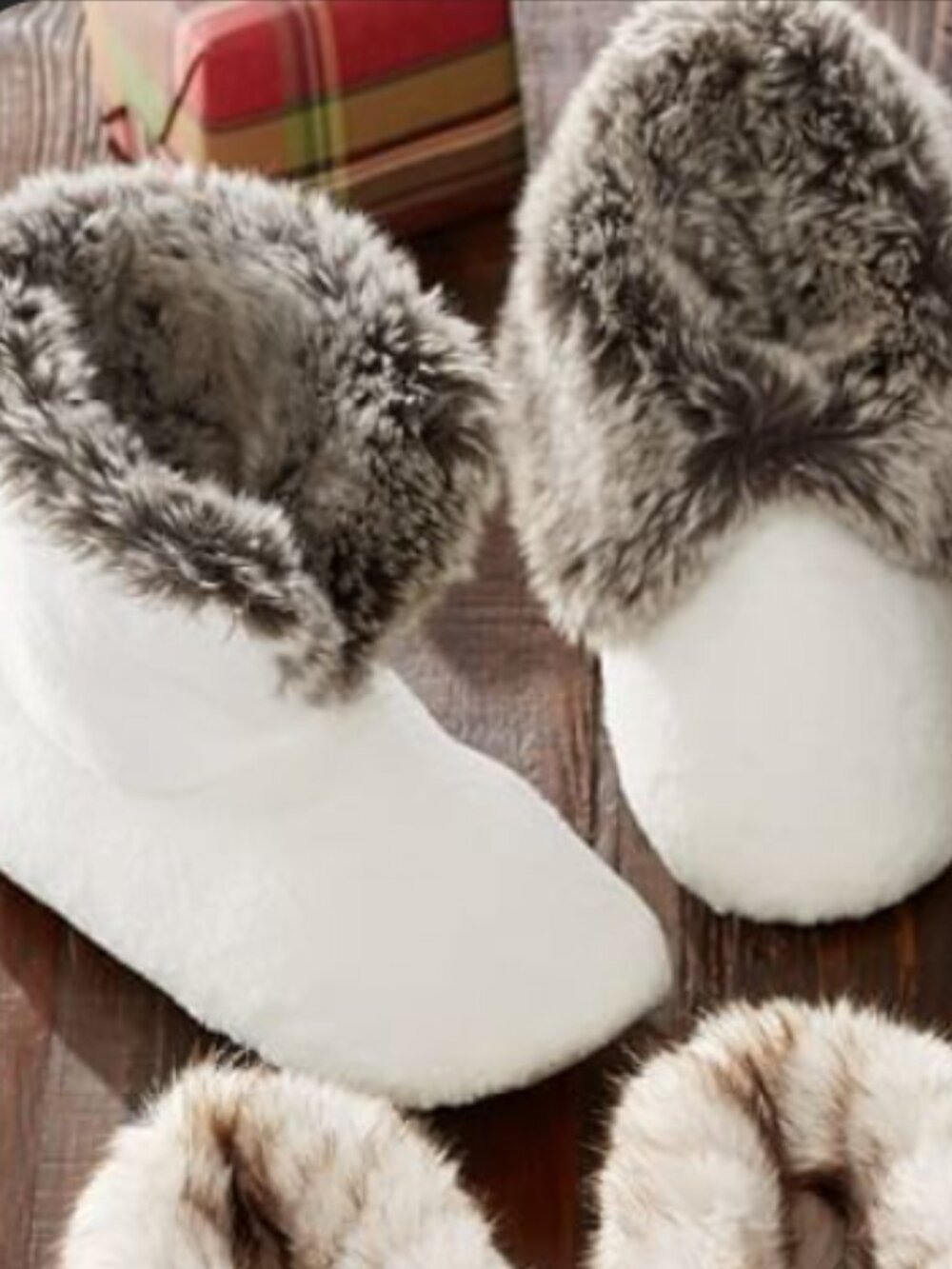 NWOT Pottery Barn Womens Faux Fur Ombre Booties size M